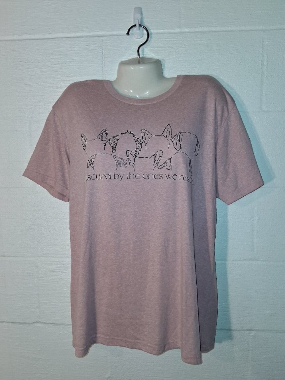 "Rescued by the ones we Rescue" Pet Animal Graphic Print T-Shirt Women's Size LG